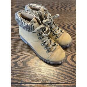 Women's Time and Tru hiker boots size 6